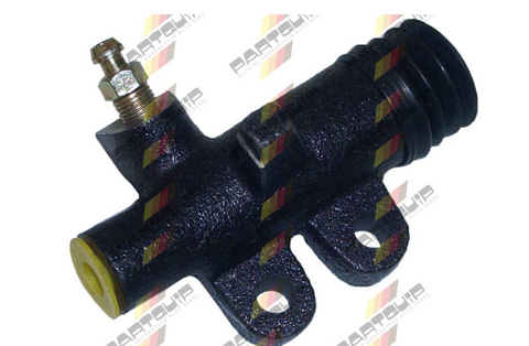 Clutch Slave Cylinder:Toyota Hilux